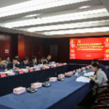 对照党章党规找差距 做好清正廉洁的从政表率