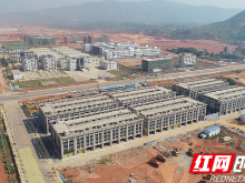 蓝山：抢抓产业转移机遇 边远小县崛起现代皮具产业新城