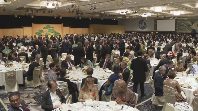  晚餐会现场（NHK电视台）