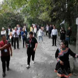 探寻红色足迹缅怀革命先烈 全国网媒记者瞻仰秤砣寨革命烈士纪念碑