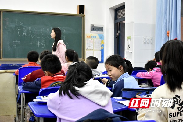 d9737a52-9022-4a1c-b992-2960fa92517c.jpg