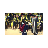 【关注】拒绝与戴口罩毕业生握手！香港理工大校长，有骨气！