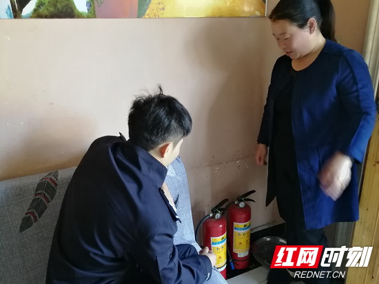 武陵源区天子山街道开展酒店客栈安全生产大检查