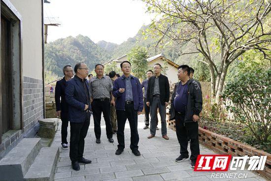 郑小胡开展“不忘初心、牢记使命”主题教育专题调研