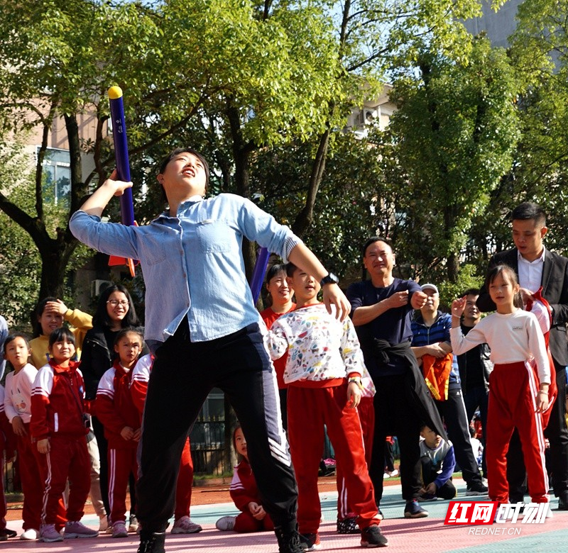 20191030十二完小趣味田径运动3投掷软式标枪1.jpg