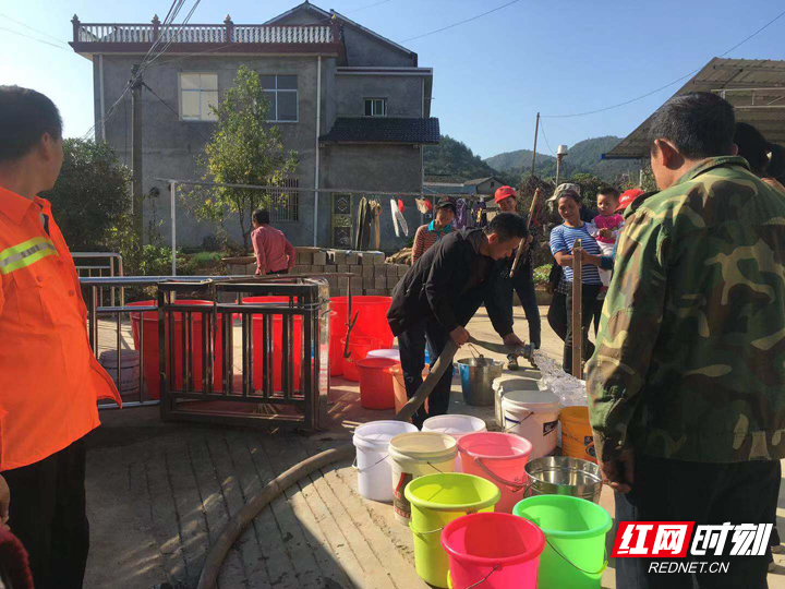 【“不忘初心、牢记使命”主题教育进行时】慈利县：用群众“获得感”检验主题教育成效