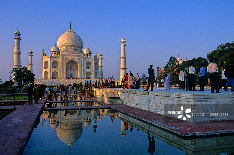 泰姬陵(Taj Mahal )，是印度知名度最高的古迹之一，世界文化遗产，被评选为