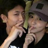 张一山发微博长文为杨紫庆生 还送上亲吻照片