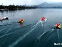湖南消防救援总队联合中央电视台拍摄制作水域救援专题片