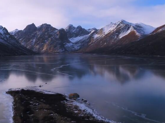违规开发关停1年 青海神山重现美貌