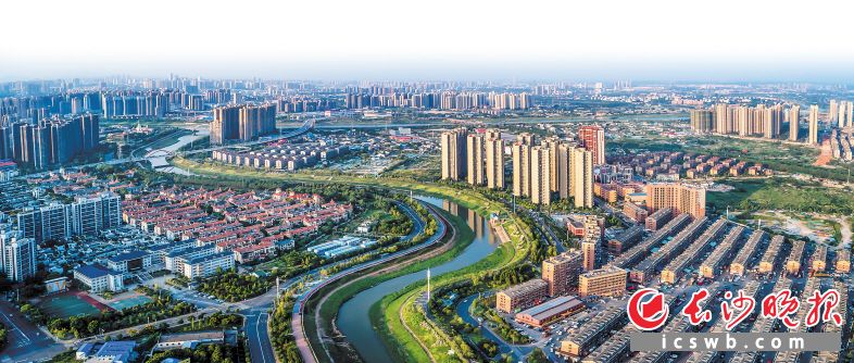 　　雨花区积极打造政策最优、成本最低、服务最好、办事最快的“四最”营商环境，城东南变身创新创业的沃土。雨花区委宣传部供图  本版照片除署名外均为资料图片