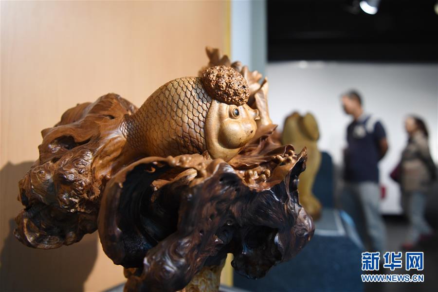 台湾举办木雕艺术联展