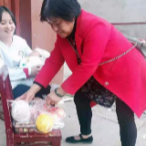 【新时代文明实践】“爱心代购员”免费送货 “义务代售员”真情代言