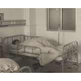智障女孩遭性侵再怀孕，严惩罪犯只是第一步