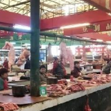 岳阳城区猪肉价格开始下跌了？
