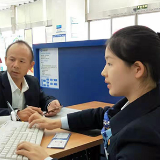 湖南发放首张记账式货车ETC 货车实现高速不停车缴费通行