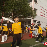 科技节变身游园会 小学生拥抱人工智能