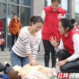 【新时代文明实践】“救”在身边一一市人民医院开展“心梗救治日”大型义诊宣教活动