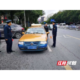 邵阳市交通运输综合行政执法支队 加大出租车监管力度助力创文
