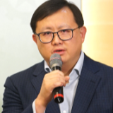大律师黄英豪：香港的教育制度需重新检讨