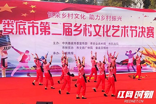 11月24日下午，娄底市艺术节决赛展演精彩纷呈。DSC_8819.jpg