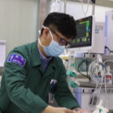 急诊科的男护士长：我的职业与性别无关