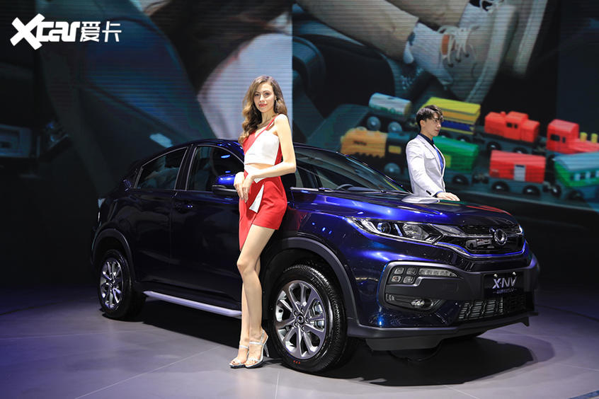 2019广州车展美女 2019广州车展美女