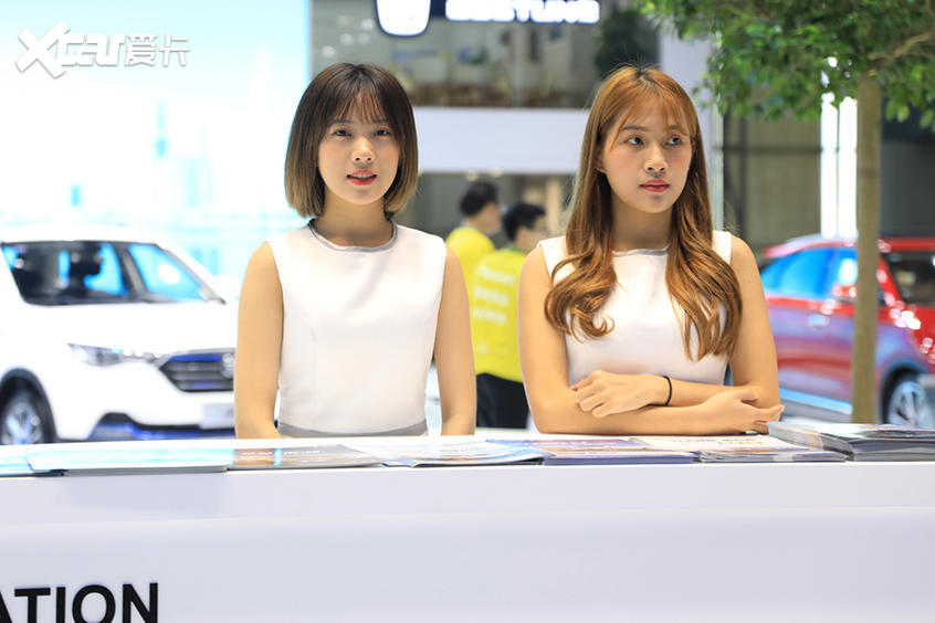 2019广州车展美女 2019广州车展美女