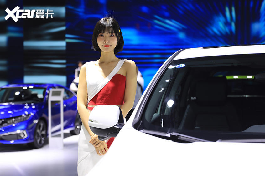2019广州车展美女 2019广州车展美女