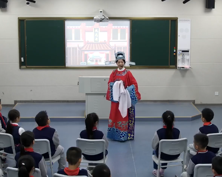 大汉小校教师秦靖获市小学戏曲课堂教学视频课竞赛活动一等奖
