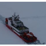 “雪龙2”号完成首向和尾向破冰试验