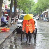 环卫工人的12小时：寒风中，他们扮靓美丽岳阳