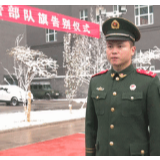 风雪中，向老班长道一声：再见！
