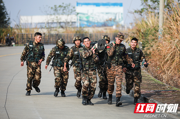 ZHAN0589副本.jpg