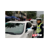 吉首交警农村秩序保畅通 宣传教育忙不停