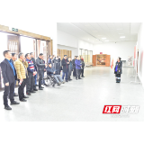武冈市税务局联系扶贫村赴十八洞村考察学习