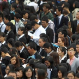 人民日报关注职场“35岁现象”：如何纾解职业焦虑