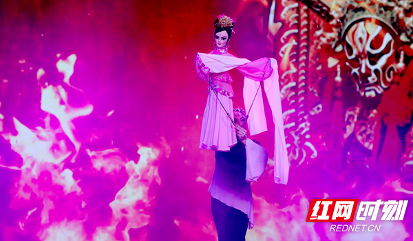 9游_副本.jpg 9游_副本.jpg