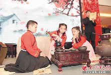 学茶道玩棕编，娃娃争当“小匠人”