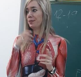 视频丨女老师买淘宝“人体器官服”上课 “吓坏”学生