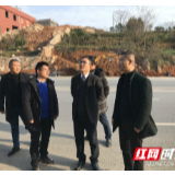 邓涛现场调研督查大祥区老旧街区危旧房屋改造工作
