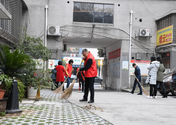 郴州市医疗保障局开展在职党员进社区志愿服务活动