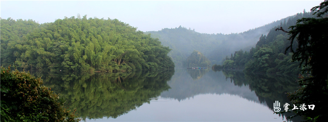 【图：廖周平   文：肖幸】 
水库修建于1953年，坝高28.5米。
