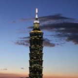 刘结一人民日报撰文：领航定向，坚定前行