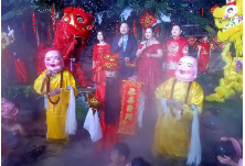 永顺：不二门温泉灯光秀 欢天喜地迎新年