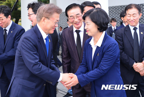 1577923424189436.jpg NISI20170510_0012990896_web_20170510105802872.jpg