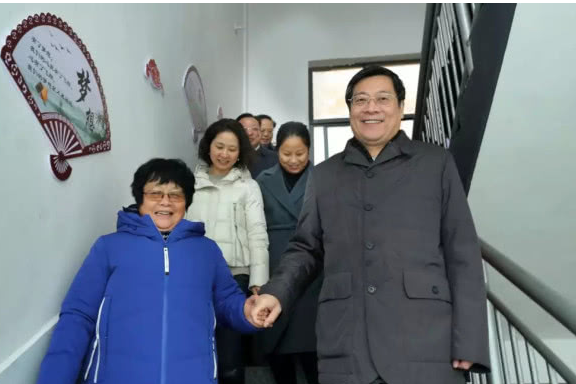在怀化，湖南省委书记杜家毫专程见了这位老人