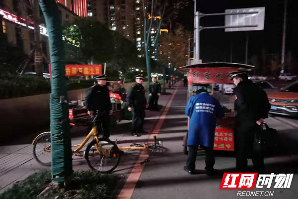 执法现场.jpg 执法现场.jpg