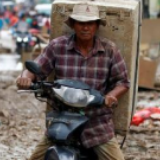 印尼雅加达洪灾遇难人数升至53人 17万人仍无法返家