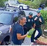 视频丨鹦鹉凄厉喊“让我出去!”招来警察